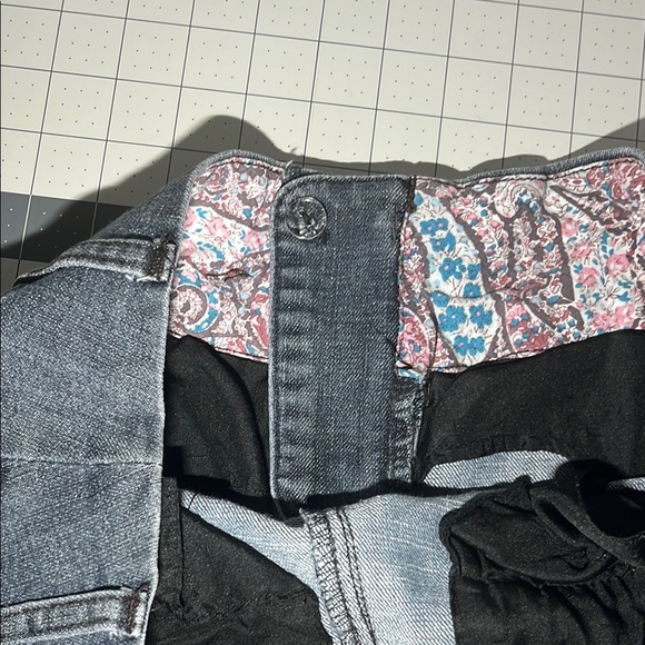 Blue Jean Shorts with Tailored Fit and Dark Wash - Picture 4 of 8